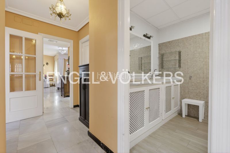 Foto dd9eb9f7-2c60-4a8b-b5f4-52a4c9ac9e84. Casa amb calefacció a cerros de Montequinto Montequinto