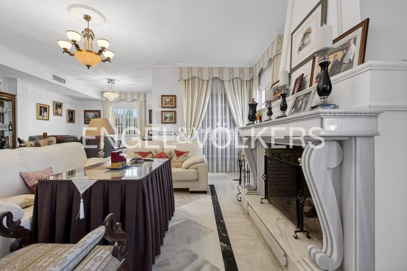 Foto f63040c5-cb60-4d78-8276-03a756576fd9. Casa amb calefacció a cerros de Montequinto Montequinto