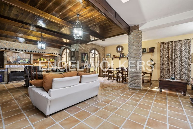 Foto fa991fe5-139e-4ca1-a96e-de84133c0b4e. Casa amb calefacció a cerros de Montequinto Montequinto