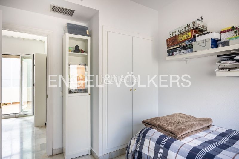 Foto 5e1862aa-9b28-4b05-aa13-bd4613a508fa. Casa amb calefacció aparcament piscina a El Cano - Los Bermejales Sevilla