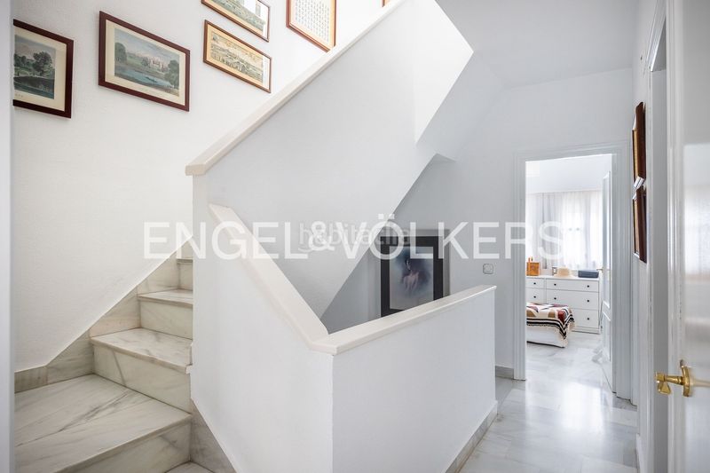 Foto bf06abd4-f906-4771-87b9-db1bf8872ef8. Casa amb calefacció aparcament piscina a El Cano - Los Bermejales Sevilla