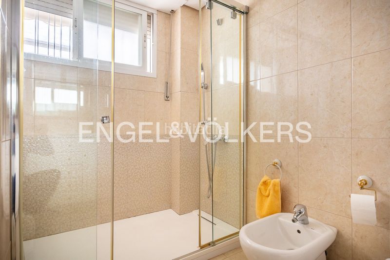 Foto dcebc451-2035-482c-a9dd-b6d10dcdd540. Casa amb calefacció aparcament piscina a El Cano - Los Bermejales Sevilla