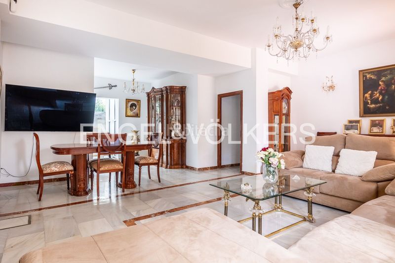 Foto 13509a33-79e2-4dce-8950-5fb0a2888f1b. Casa amb calefacció a La Motilla - Fuente del Rey Dos Hermanas