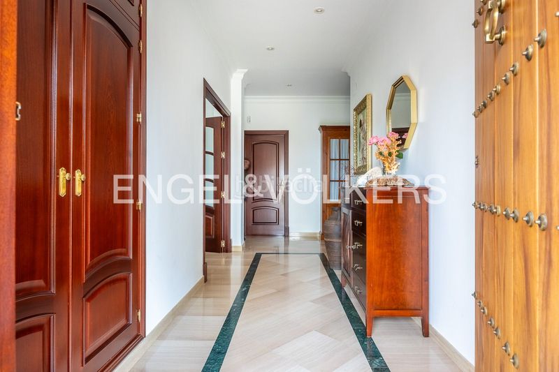 Foto 3d7acc70-fe50-4665-9772-c13993697093. Casa amb calefacció aparcament piscina a Oromana Alcalá de Guadaira