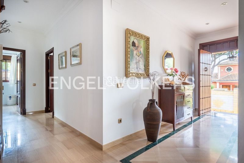 Foto fe513967-69dc-43c3-8f91-81a746b5d8f5. Casa amb calefacció aparcament piscina a Oromana Alcalá de Guadaira