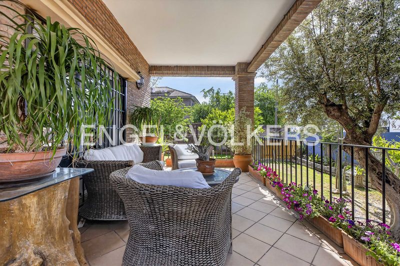 Foto 58fadacc-ff9f-4d68-bfe5-d64f4b9c3dc5. Casa amb calefacció aparcament piscina a Santa Clara Sevilla
