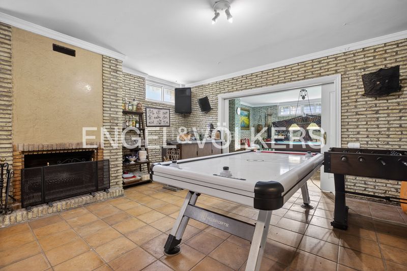 Foto 5f22d5d2-2bd4-4a6a-a28a-03aad5be38df. Casa amb calefacció aparcament piscina a Santa Clara Sevilla