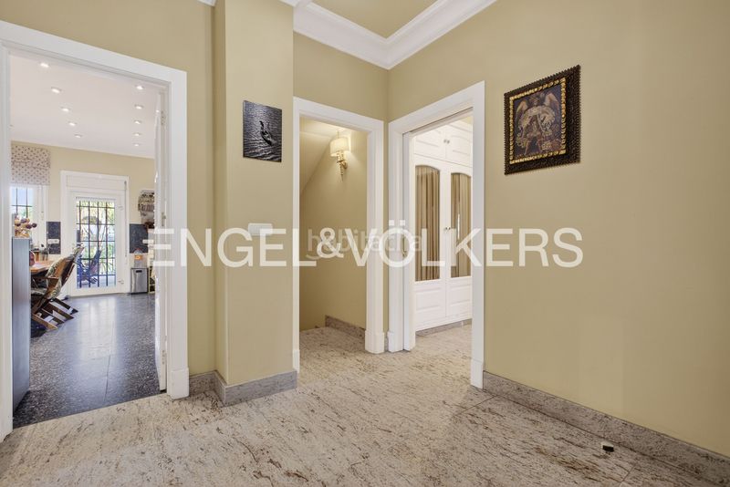 Foto 9ad7f358-fcce-4bd4-9c3e-224d7f519847. Casa amb calefacció aparcament piscina a Santa Clara Sevilla