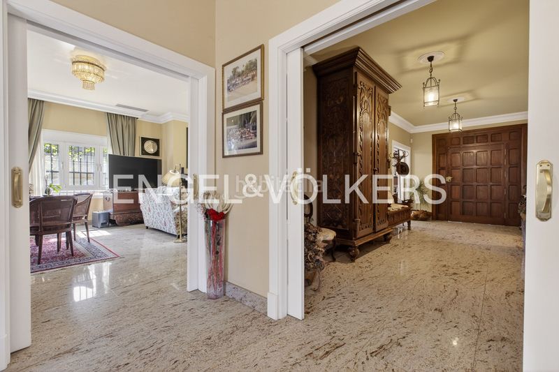 Foto b79f2d73-076e-453e-9684-a5162da52d16. Casa amb calefacció aparcament piscina a Santa Clara Sevilla