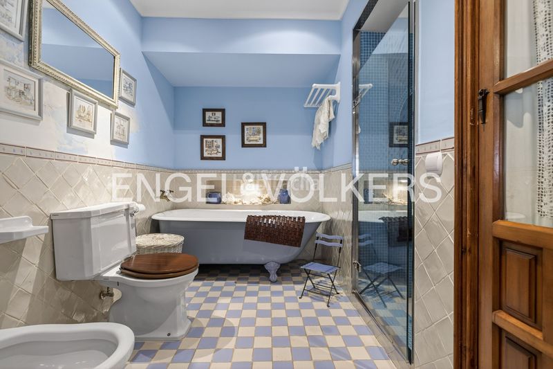 Foto 71a8cb3d-7e18-42c7-afd1-e1a09accf2d7. Casa amb calefacció piscina a Écija