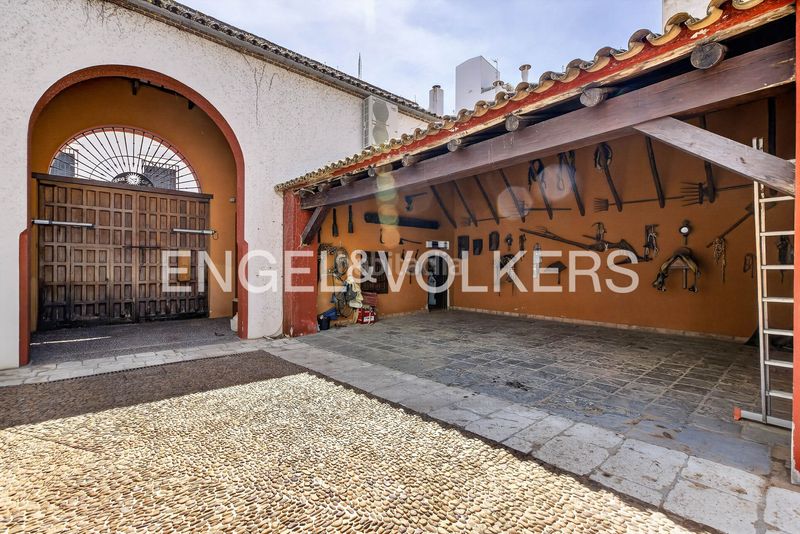 Foto ae7157f3-e01a-4b68-881b-c79ad8cd4516. Casa amb calefacció piscina a Écija