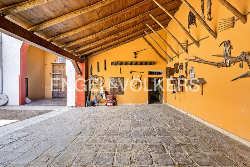Foto bb8f46cf-6868-4241-8056-07e102b67a03. Casa amb calefacció piscina a Écija