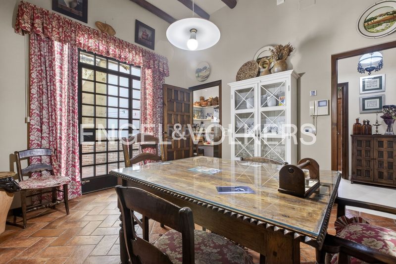 Foto beeaf143-4fbf-4a59-a4b0-ebcb978ca81b. Casa amb calefacció piscina a Écija