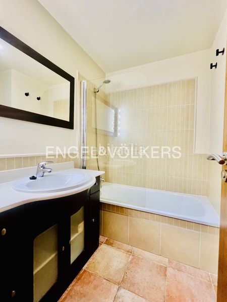 Foto f735c10a-0f76-4fdd-a563-4670cdb86587. Location appartement avec chauffage parking piscine dans Ayamonte