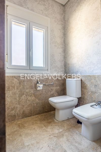Foto 5138ff7f-f42a-4985-b5ad-b76c138d72c7. Lloguer casa amb calefacció aparcament piscina a Montequinto