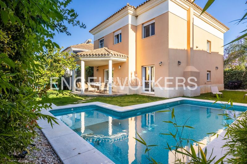 Foto a246a6cc-97f4-4604-b225-d7409561d4d6. Lloguer casa amb calefacció aparcament piscina a Montequinto
