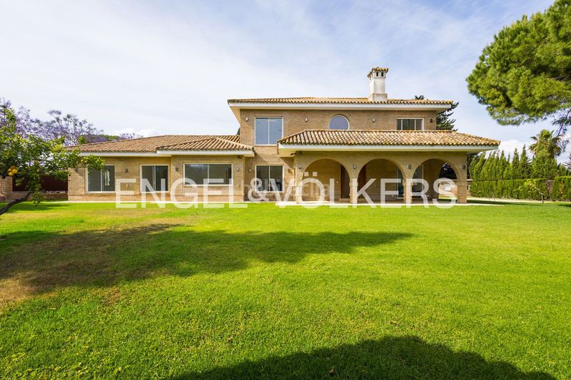 Foto b7b3bde8-04c9-46b6-bc11-525abd32addf. Masia amb calefacció aparcament piscina a Montealto Jerez de la Frontera