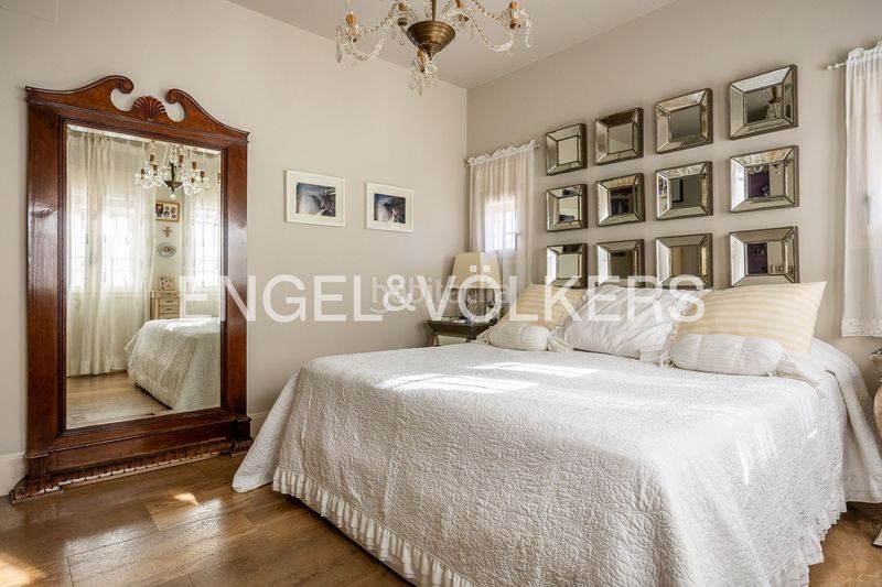 Foto 475b4057-d8bb-4d59-ab65-6dd03fa21616. Casa adossada amb calefacció aparcament piscina a Sevilla