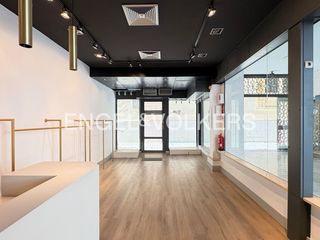 Alquiler Piso en Alfalfa - Santa Cruz. Oportunidad retail luxury  el nuevo eje del diseño en sevilla ju
