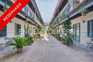 Dúplex a San Lorenzo. Exclusivo y tranquilo apartamento junto a la alameda