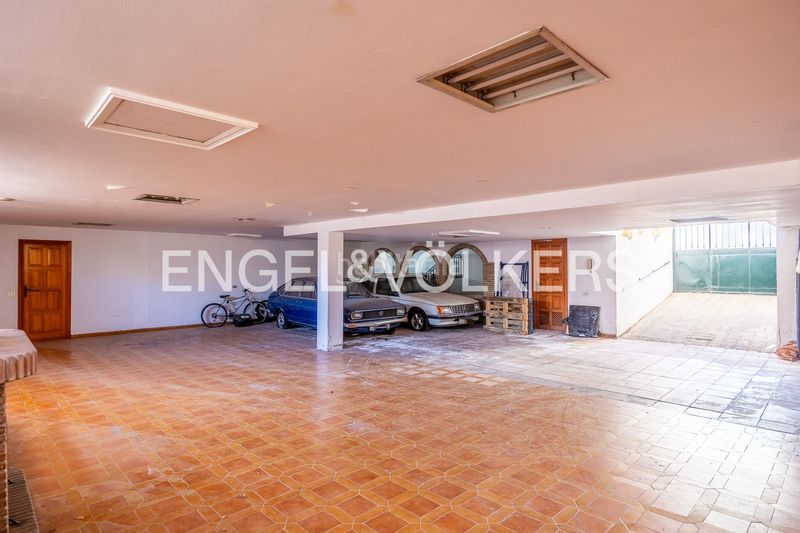 Foto 1d35b79c-d1e8-4a8e-b34e-5734eed2538b. Casa amb calefacció aparcament piscina a Santa Clara Sevilla