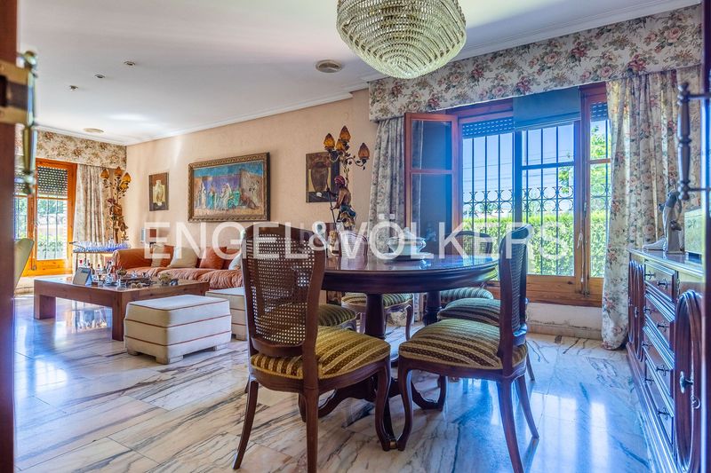 Foto c7cea63a-2c43-4e94-898e-eed654c5e553. Casa amb calefacció aparcament piscina a Santa Clara Sevilla