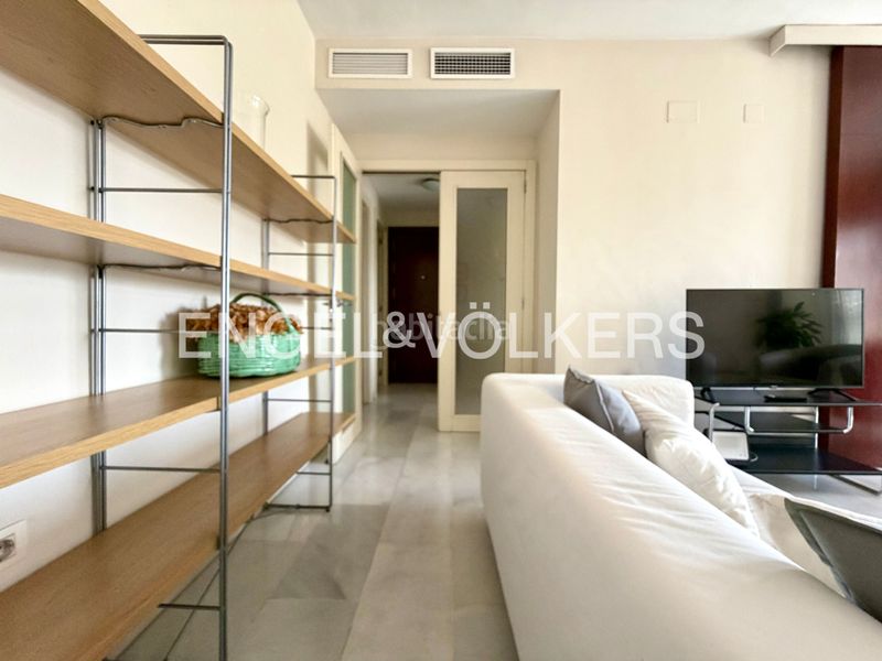 Foto be2b8175-7c53-466b-9bd2-3994aee80b27. Lloguer pis amb calefacció aparcament a San Lorenzo Sevilla
