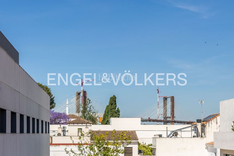 Foto ebbad517-6bb0-4dfe-940f-be93cda3573e. Dúplex amb calefacció a El Cano - Los Bermejales Sevilla