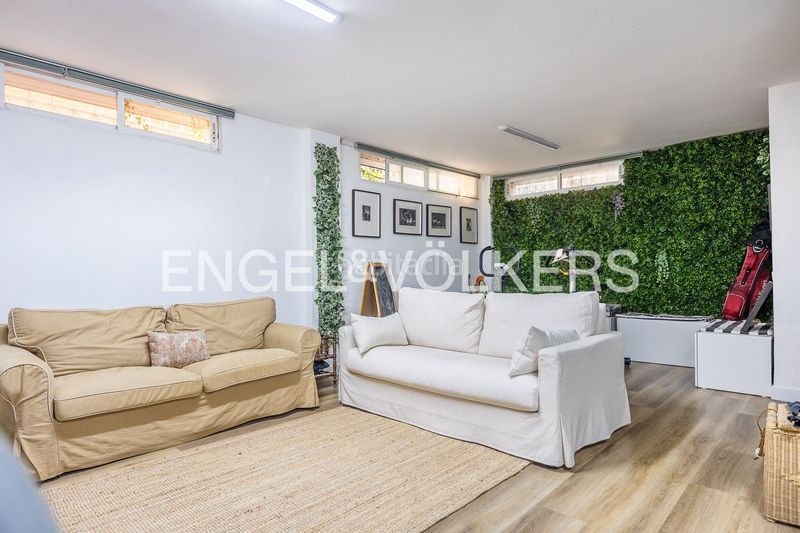 Foto e2dd2fe7-bfa6-4423-8e7d-c69835e6c9e2. Casa amb calefacció aparcament piscina a Heliópolis Sevilla