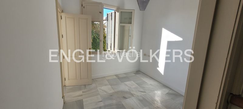 Foto d681f828-279b-4b41-8438-7d7527db888e. Affitto duplex con riscaldamento parcheggio in San Bernardo Sevilla