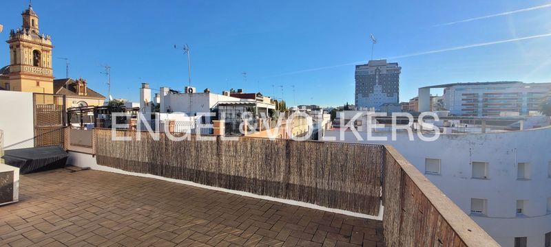 Foto 93b69f6a-234e-4657-acb7-cfa4f8b17530. Location duplex avec chauffage parking dans San Bernardo Sevilla