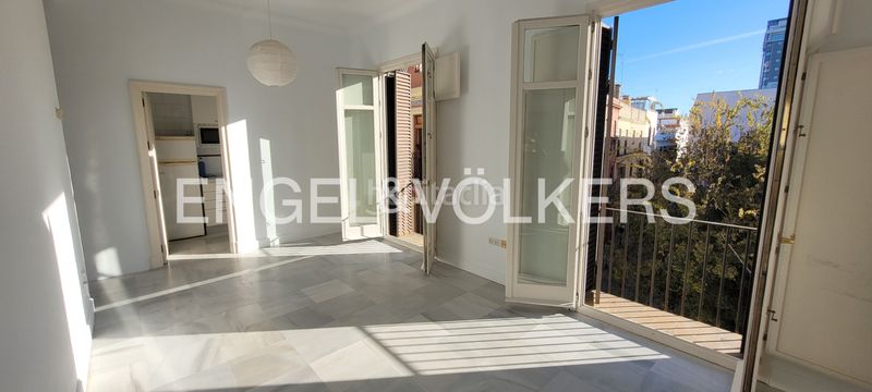 Foto da1e332b-88e6-4d58-b425-4e8a6b240778. Location duplex avec chauffage parking dans San Bernardo Sevilla