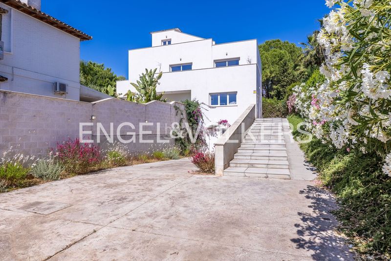 Foto da234bf9-3e61-492f-806e-8954d63b1214. Casa amb calefacció aparcament piscina a Santa Eufemia Tomares