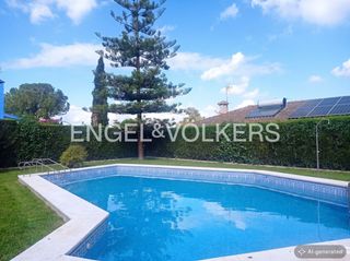 Casa en La Motilla - Fuente del Rey. Descubre tu casa a reformar en la motilla casa luminosa con gran