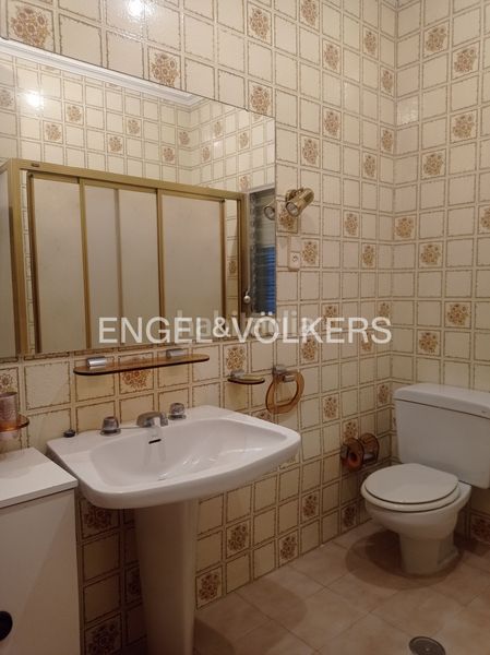 Foto 6bdd9948-d4c9-4db8-9895-d949bb508417. Casa amb calefacció aparcament piscina a La Motilla - Fuente del Rey Dos Hermanas