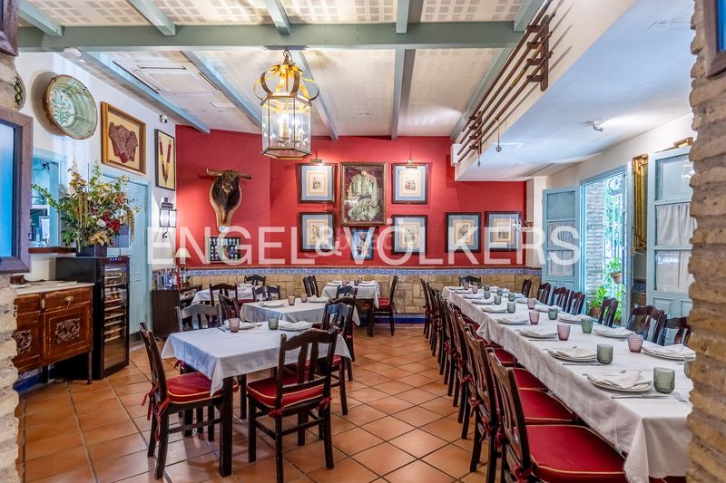 Foto d9eb361a-93d1-4701-8991-695f12f74ac3. Casa amb calefacció a La Calzada - La Florida Sevilla