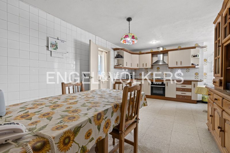 Foto ec1773cf-4ec2-4a09-97a7-d688f2f83dff. Pis amb calefacció aparcament a Triana Este Sevilla