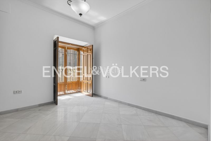 Foto cc8f4bcb-3953-47f3-b7d5-7dfb05ad68a9. Casa amb calefacció aparcament a Osuna