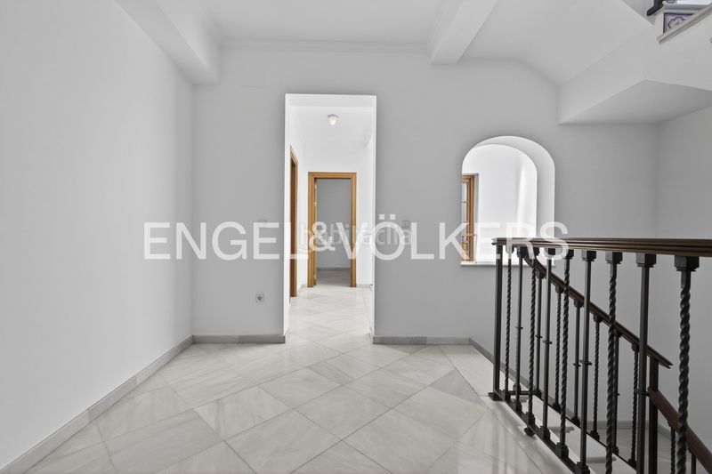 Foto e73e8f23-4bbf-4786-8ea8-fc961c2aeeaa. Casa amb calefacció aparcament a Osuna
