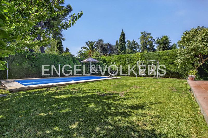 Foto a7f7581a-3229-4a4d-9f56-b6b95d045c6e. Casa amb calefacció a cerros de Montequinto Montequinto