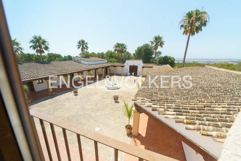 Foto ae6a43d4-f26d-4527-be9e-b8ef38b48774. Casa amb calefacció aparcament piscina a El Juncal - Vallealto Puerto de Santa María (El)