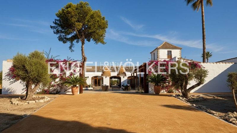 Foto c323c9b8-4549-4e3a-8a6c-775504ee787e. Casa amb calefacció aparcament piscina a El Juncal - Vallealto Puerto de Santa María (El)