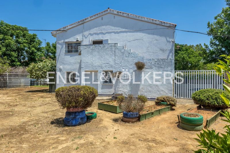 Foto 443a26b7-543a-4bb9-a96a-f5c738932c3c. Casa amb calefacció a Santa Clara Sevilla