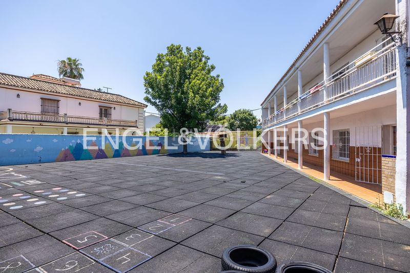 Foto f9568602-2e23-48d8-b82e-6f057d292916. Casa amb calefacció a Santa Clara Sevilla
