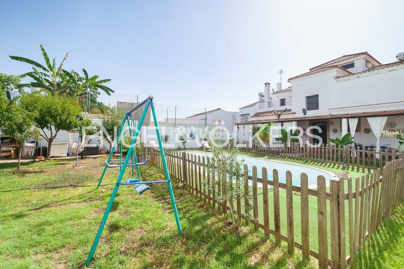 Foto c6a495d0-e967-4ff7-912d-a6f26e17760d. Casa amb calefacció aparcament piscina a Bornos