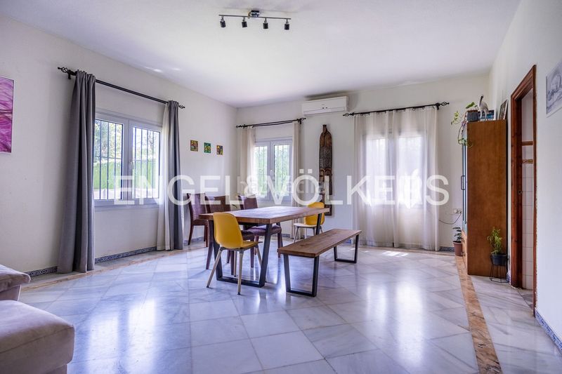 Foto bdb9a8fc-ff63-4a7a-9ed8-33da4daf8015. Casa amb calefacció a Gines