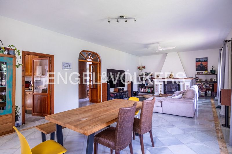Foto f678f6c3-2590-4535-bc67-2f58da9c1da4. Casa amb calefacció a Gines