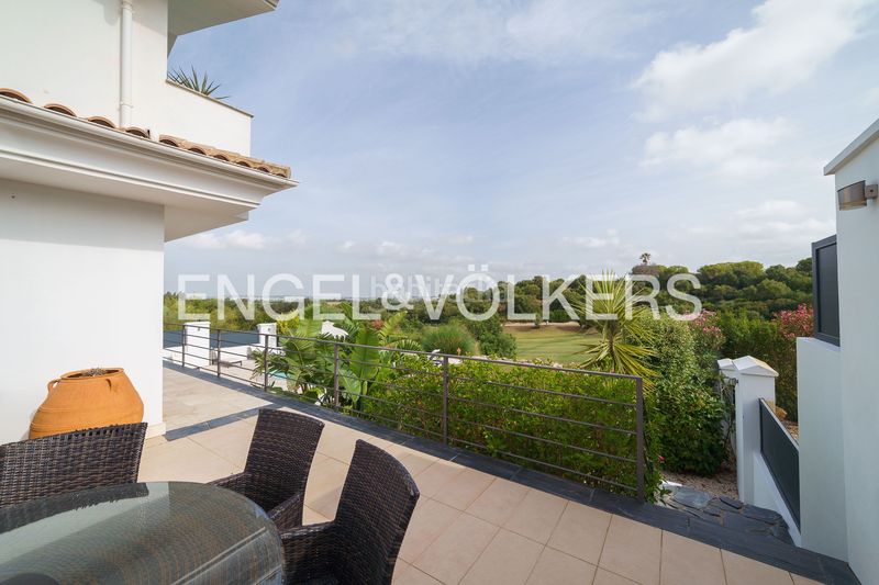 Foto 347f4a83-5773-451a-bddf-11de8bae2d60. Casa amb calefacció aparcament piscina a El Rocío - La Milagrosa Jerez de la Frontera