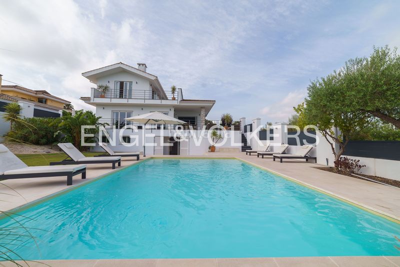 Foto 4912d5ee-f968-410d-aae3-b202a087c7e2. Casa amb calefacció aparcament piscina a El Rocío - La Milagrosa Jerez de la Frontera