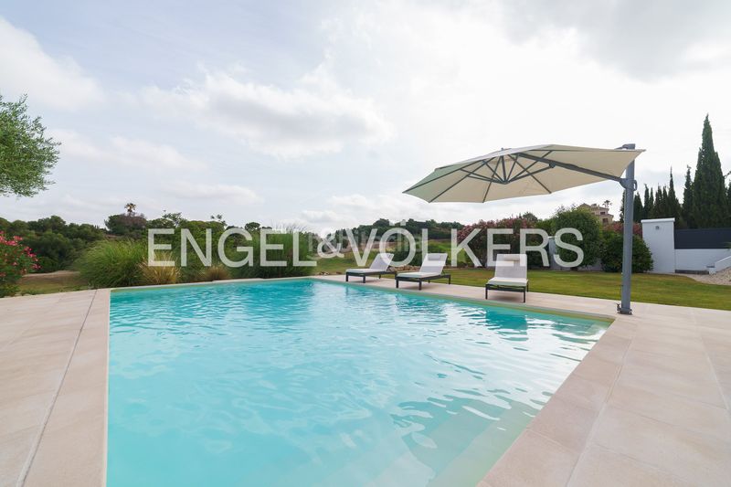 Foto 76ac5b86-1c6b-4c2a-91ca-0a3a479f9c28. Casa amb calefacció aparcament piscina a El Rocío - La Milagrosa Jerez de la Frontera